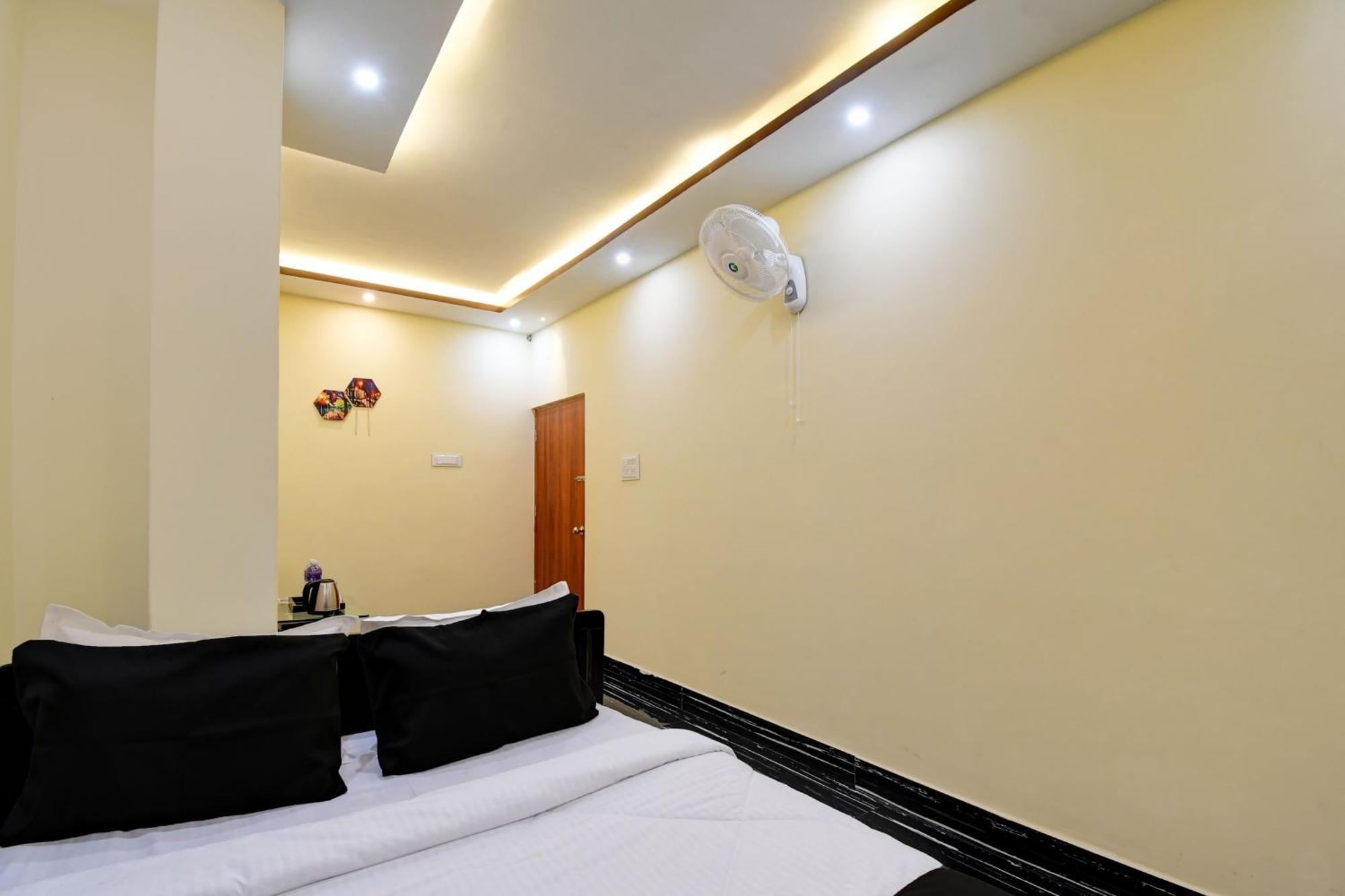 Hotel O Chilli Pepper Hotel And Restaurant كولكاتا المظهر الخارجي الصورة